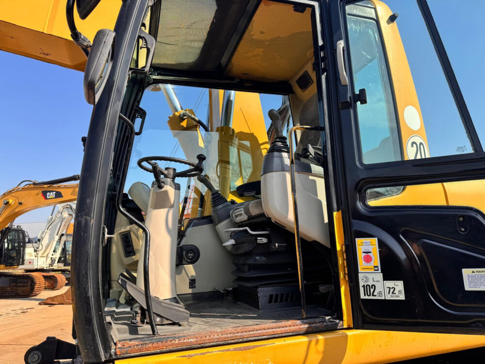 Caterpillar M322 C mobiele graafmachine