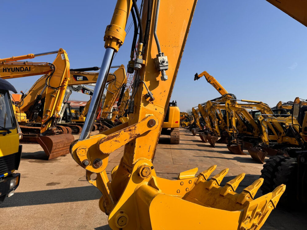 Caterpillar M322 C mobiele graafmachine