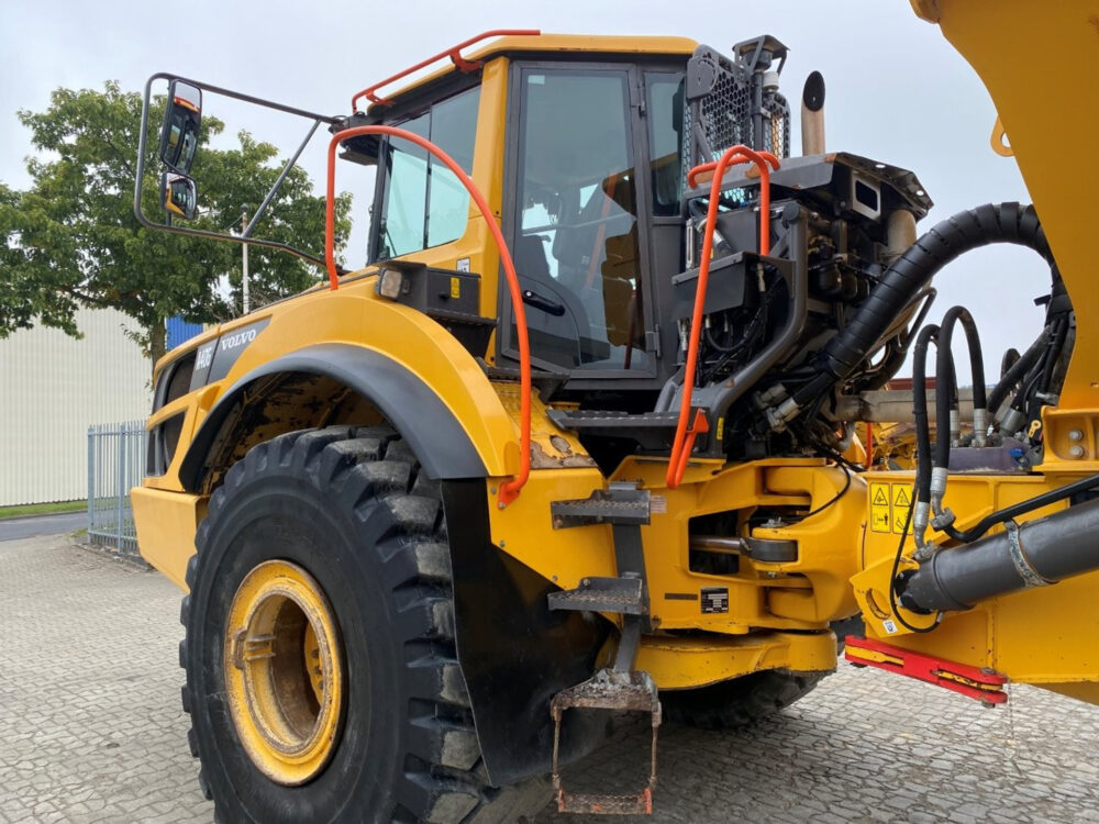 Volvo A40G 6×6 dumper
