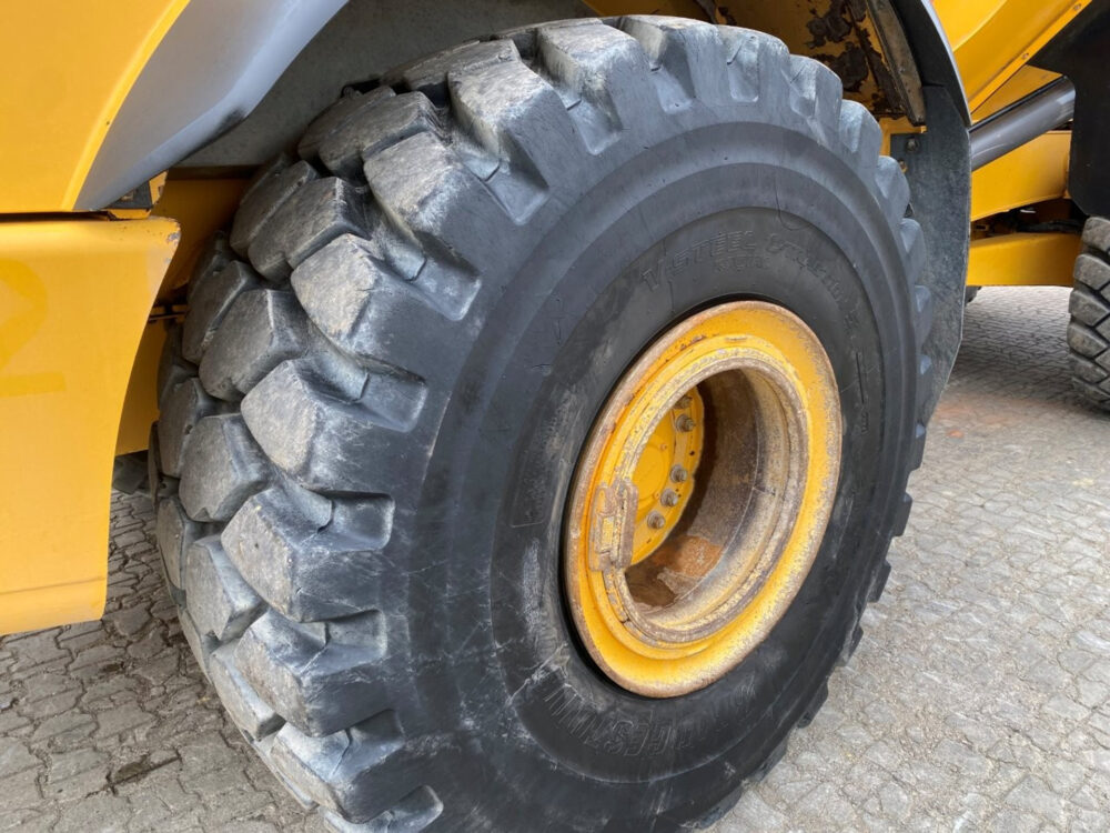 Volvo A40G 6×6 dumper