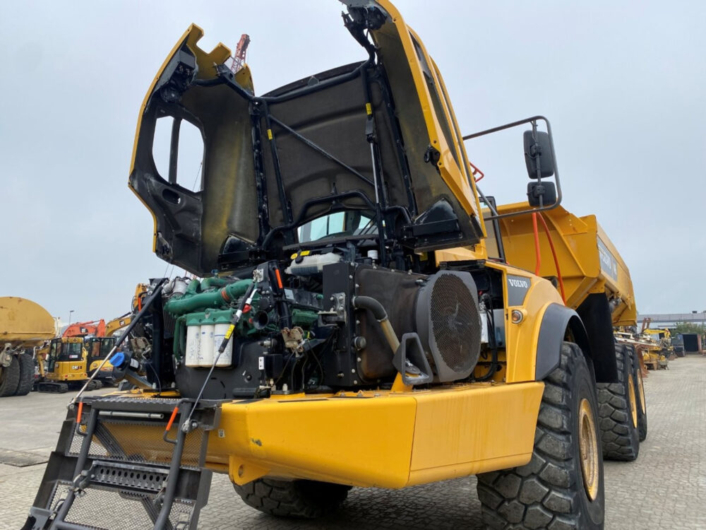 Volvo A40G 6×6 dumper