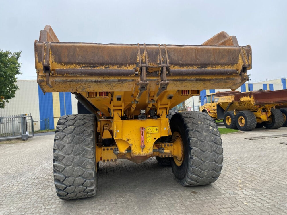 Volvo A40G 6×6 dumper