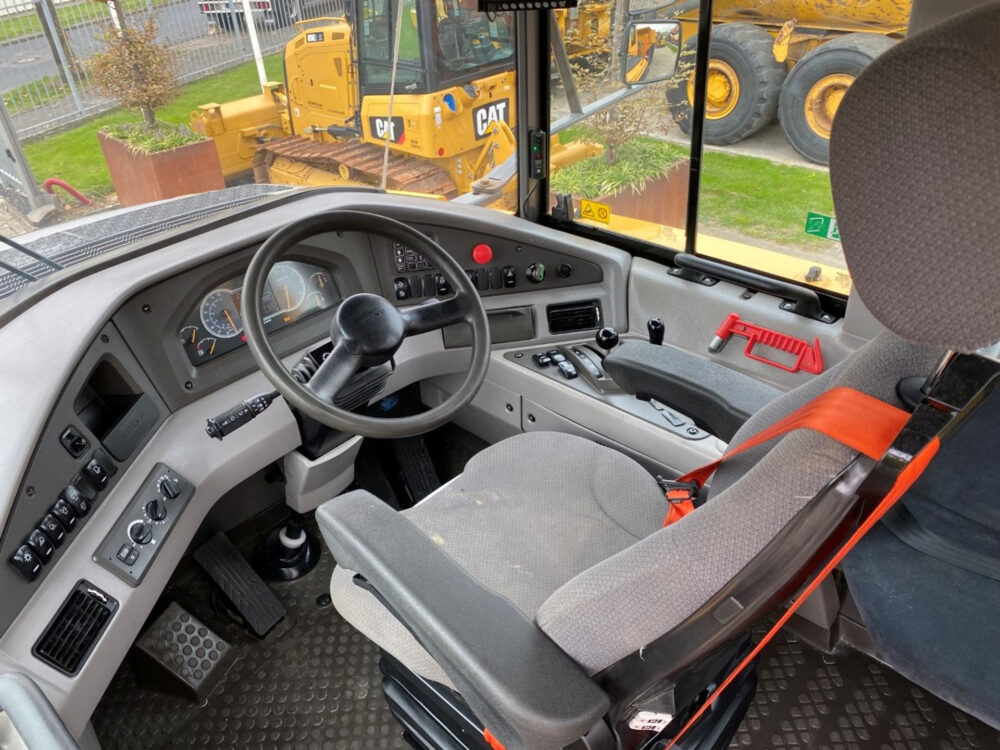 Volvo A40G 6×6 dumper