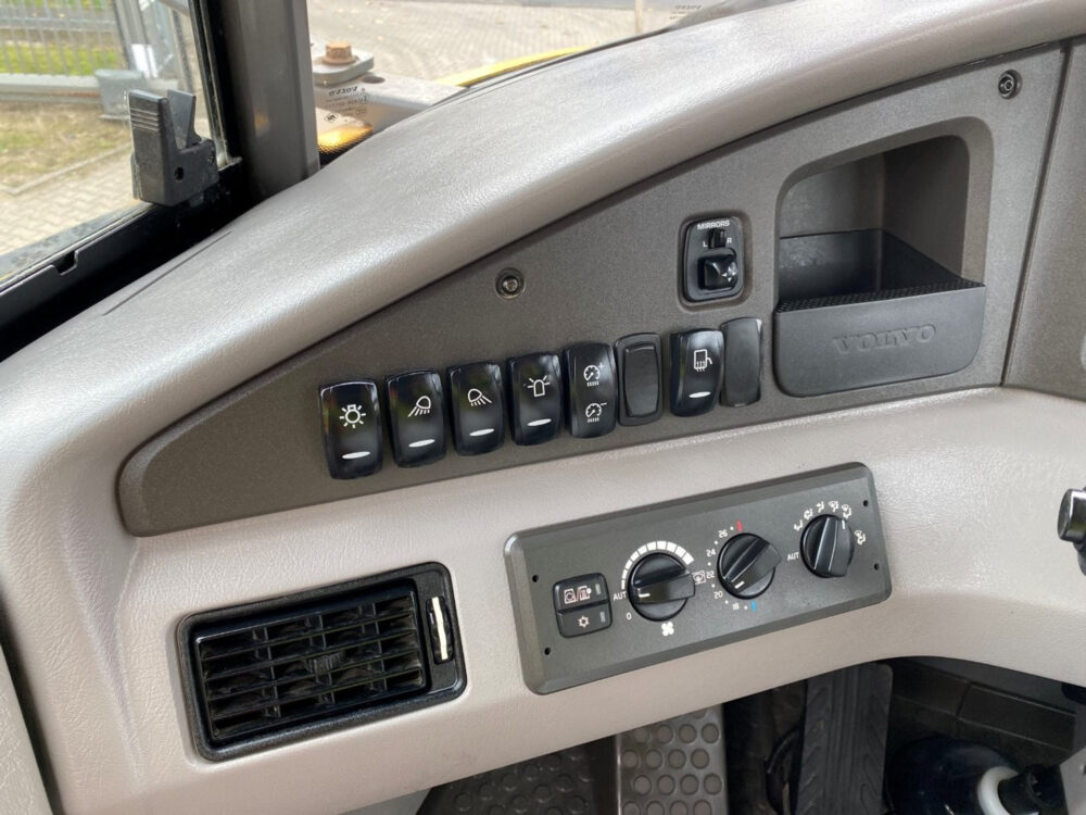 Volvo A40G 6×6 dumper