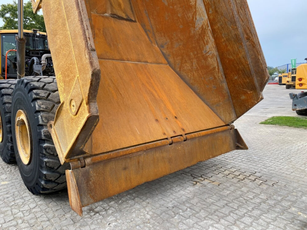 Volvo A40G 6×6 dumper