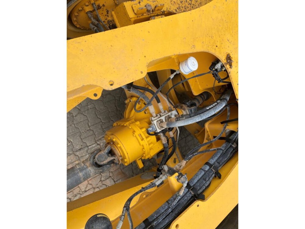 Volvo A40G 6×6 dumper