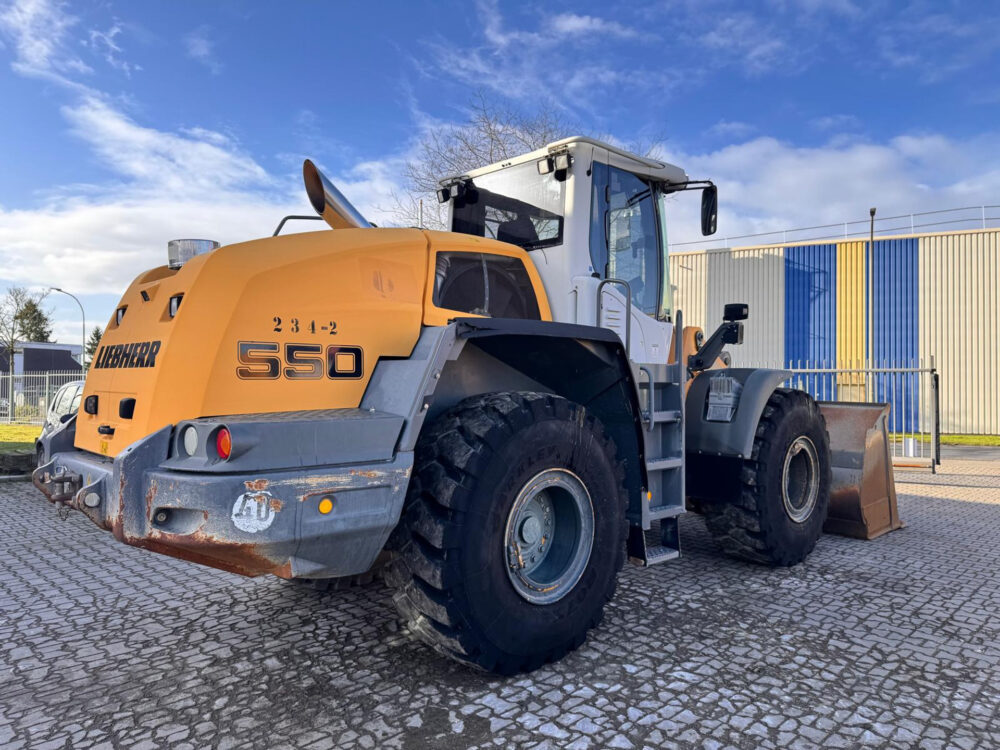 Liebherr L550 wiellader