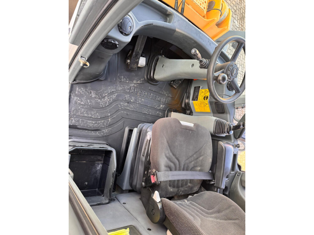 Liebherr L550 wiellader