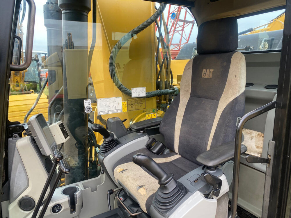 Caterpillar 329 E rupsgraafmachine