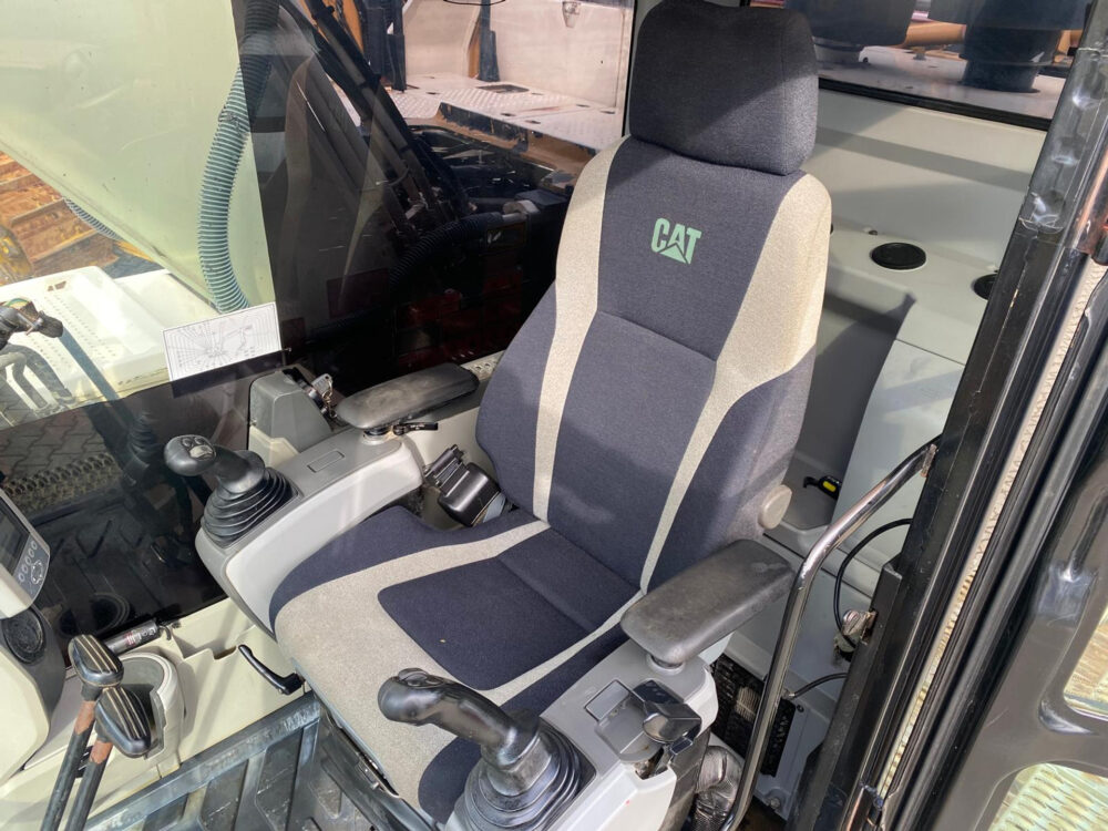 Caterpillar 323 EL rupsgraafmachine