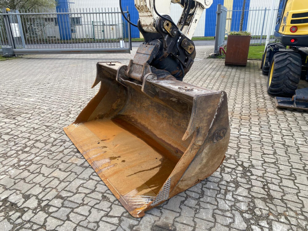 Caterpillar 323 EL rupsgraafmachine