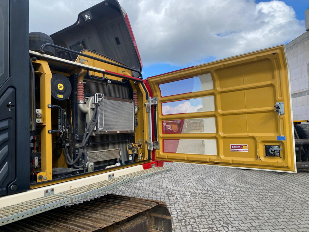 Caterpillar 323 EL rupsgraafmachine