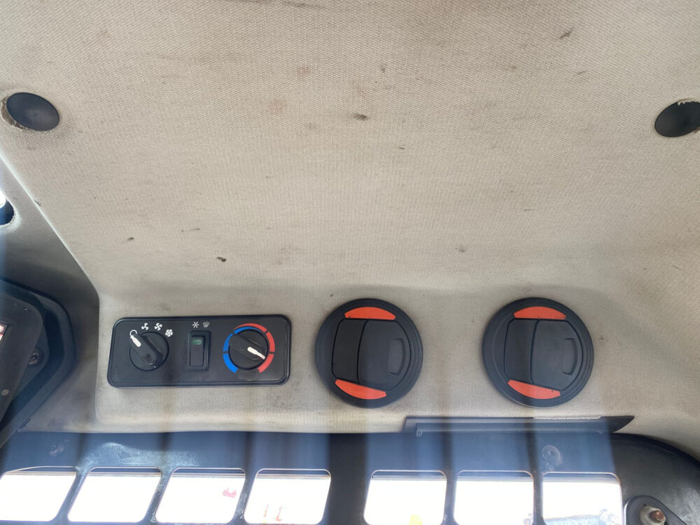 Bobcat S76 schranklader cab + aircon!