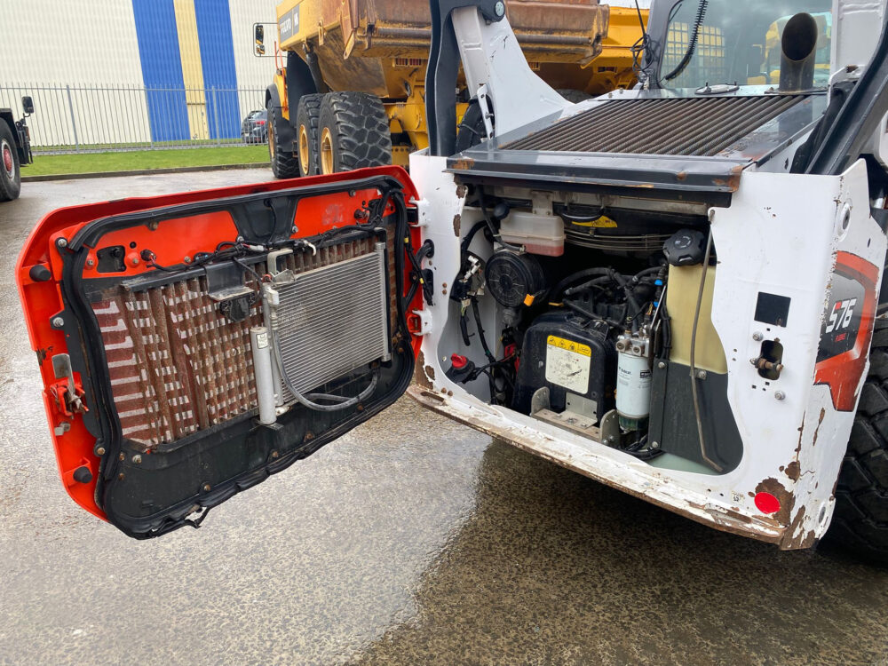 Bobcat S76 schranklader cab + aircon!