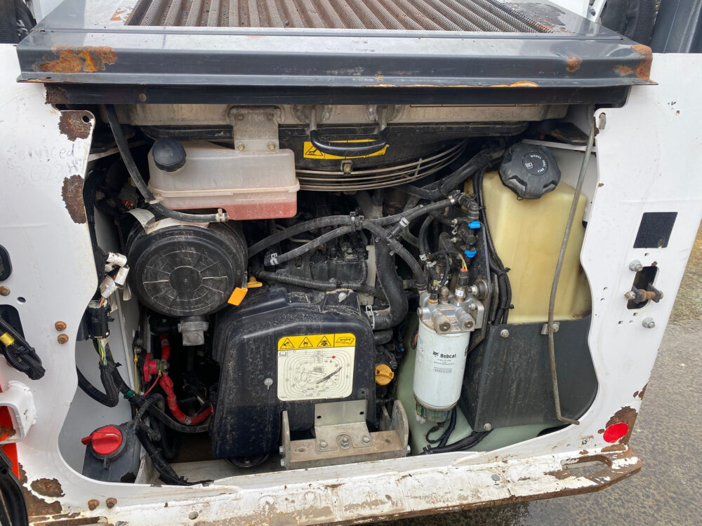 Bobcat S76 schranklader cab + aircon!