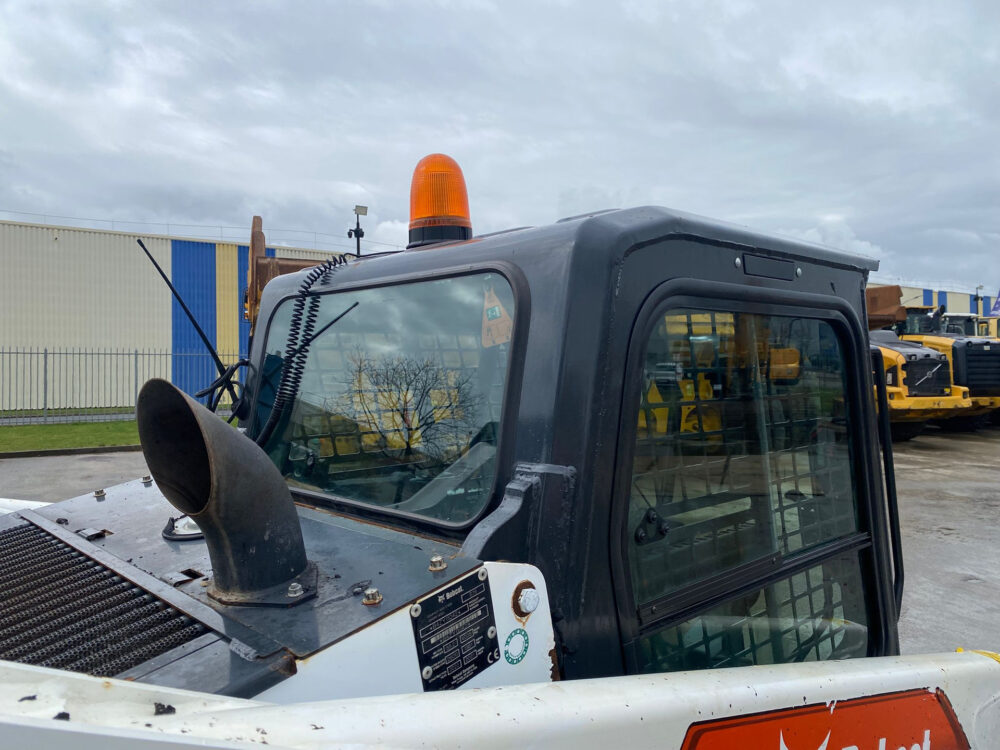 Bobcat S76 schranklader cab + aircon!