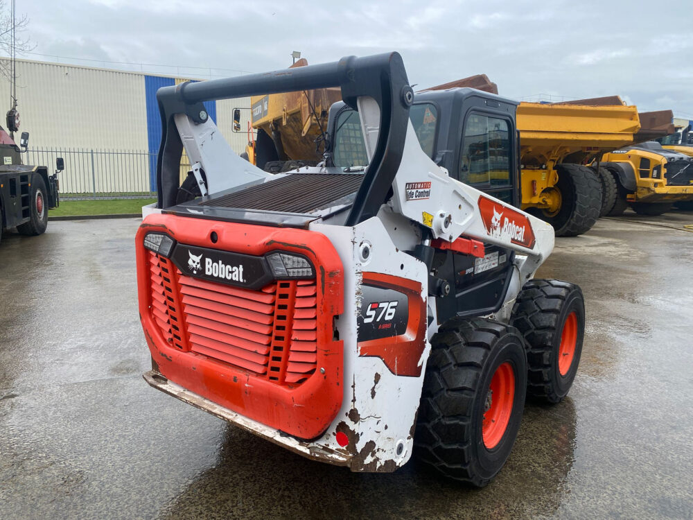 Bobcat S76 schranklader cab + aircon!
