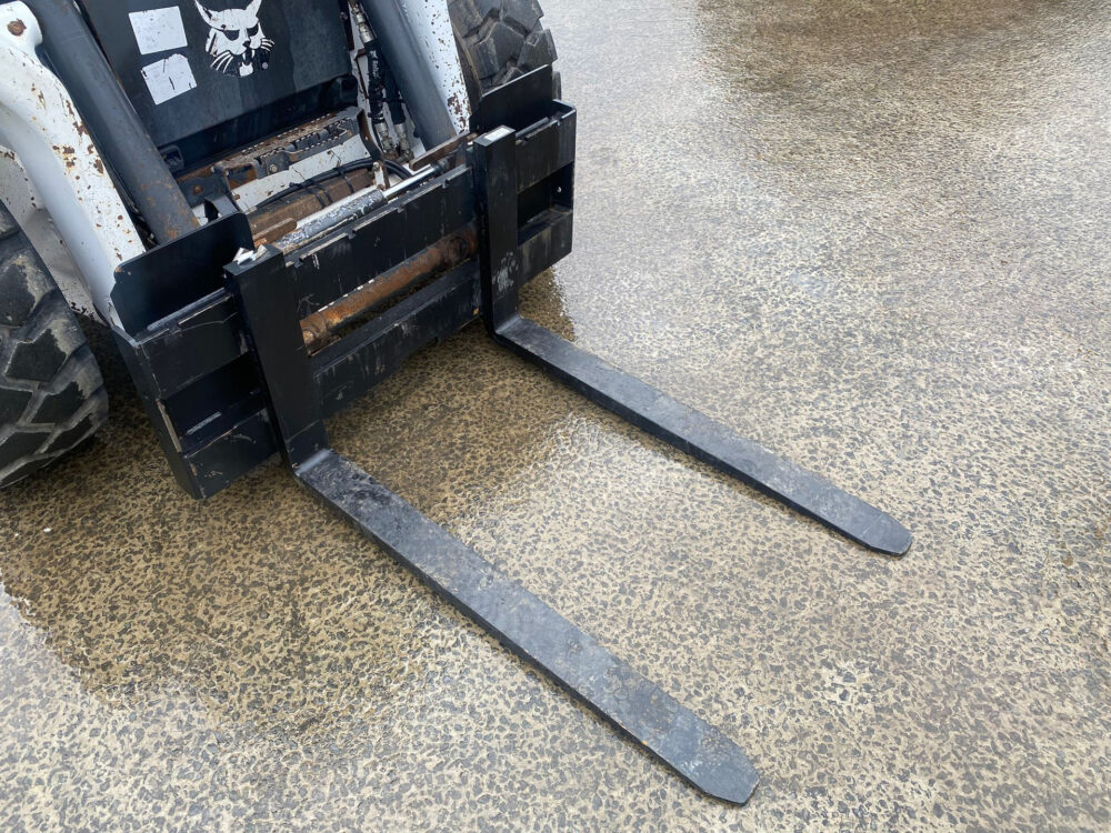 Bobcat S76 schranklader cab + aircon!