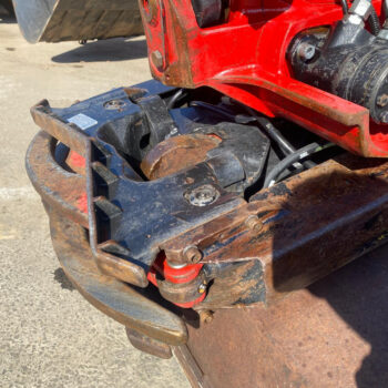 Caterpillar M317F mobiele graafmachine