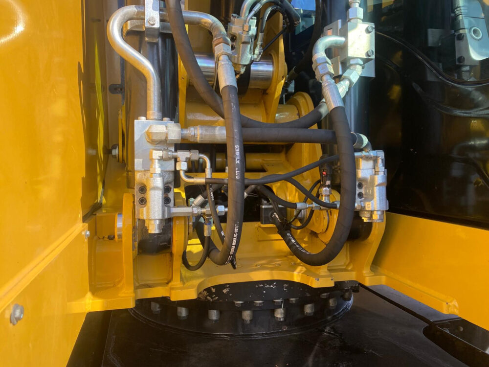 Caterpillar M317F mobiele graafmachine