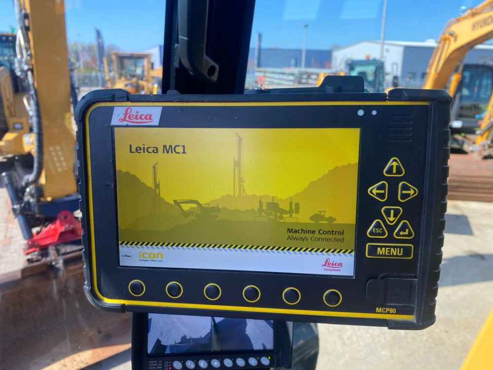 Caterpillar M317F mobiele graafmachine