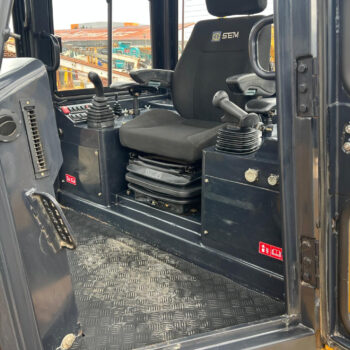 SEM 816D No CAT D6 bulldozer
