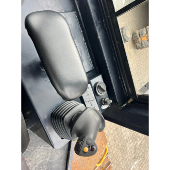 SEM 816D No CAT D6 bulldozer