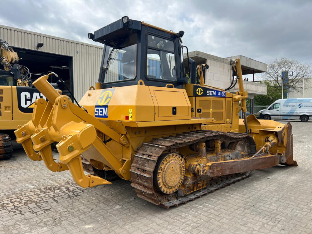 SEM 816D No CAT D6 bulldozer