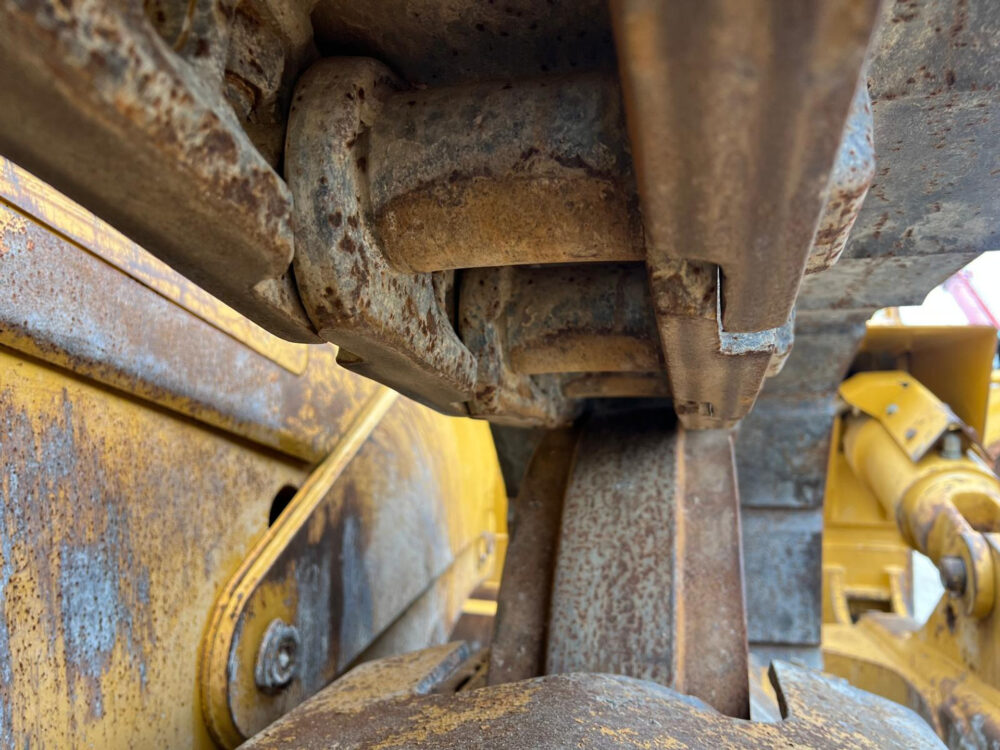 SEM 816D No CAT D6 bulldozer