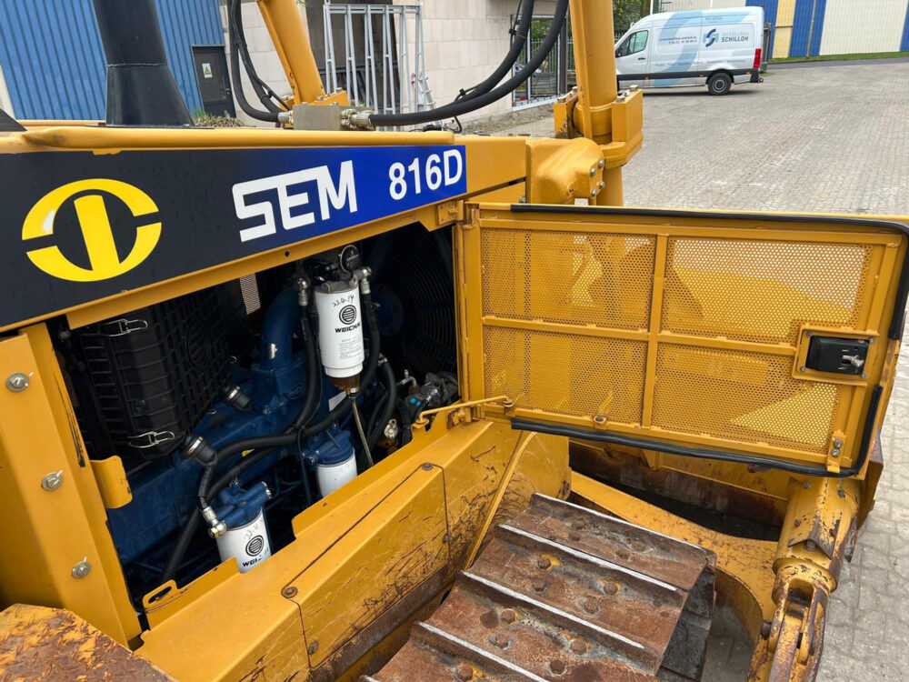 SEM 816D No CAT D6 bulldozer