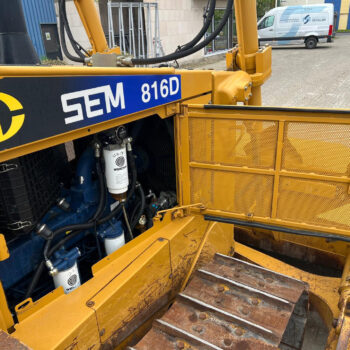 SEM 816D No CAT D6 bulldozer