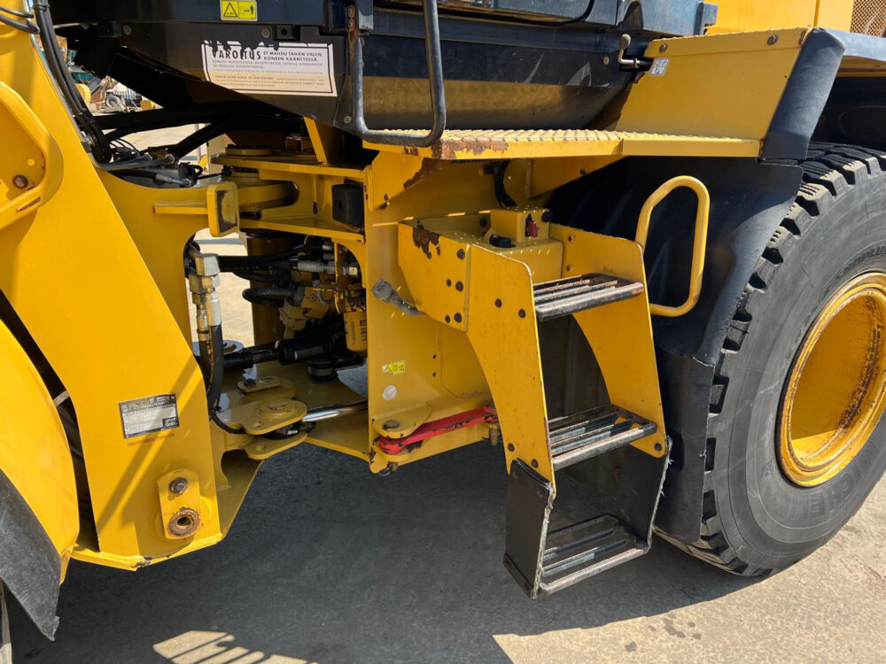 Caterpillar 926M wiellader