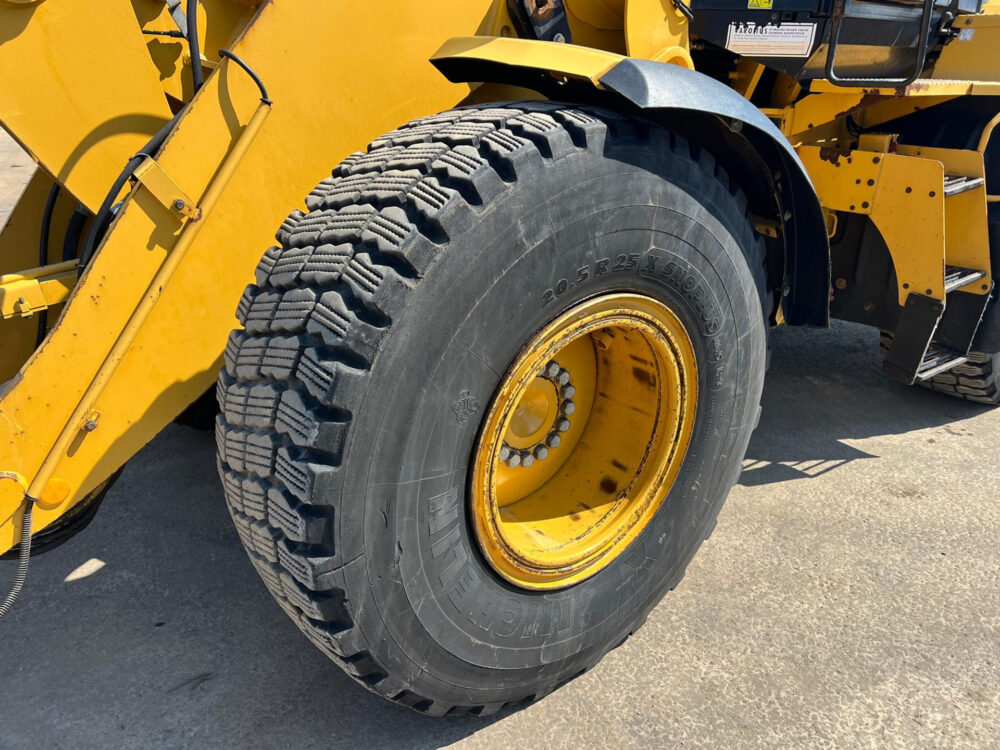 Caterpillar 926M wiellader