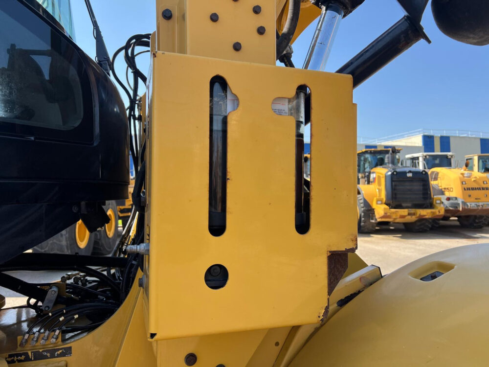 Caterpillar 926M wiellader