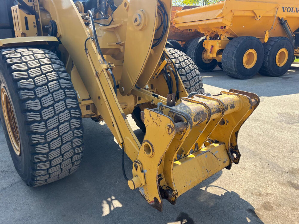 Caterpillar 926M wiellader