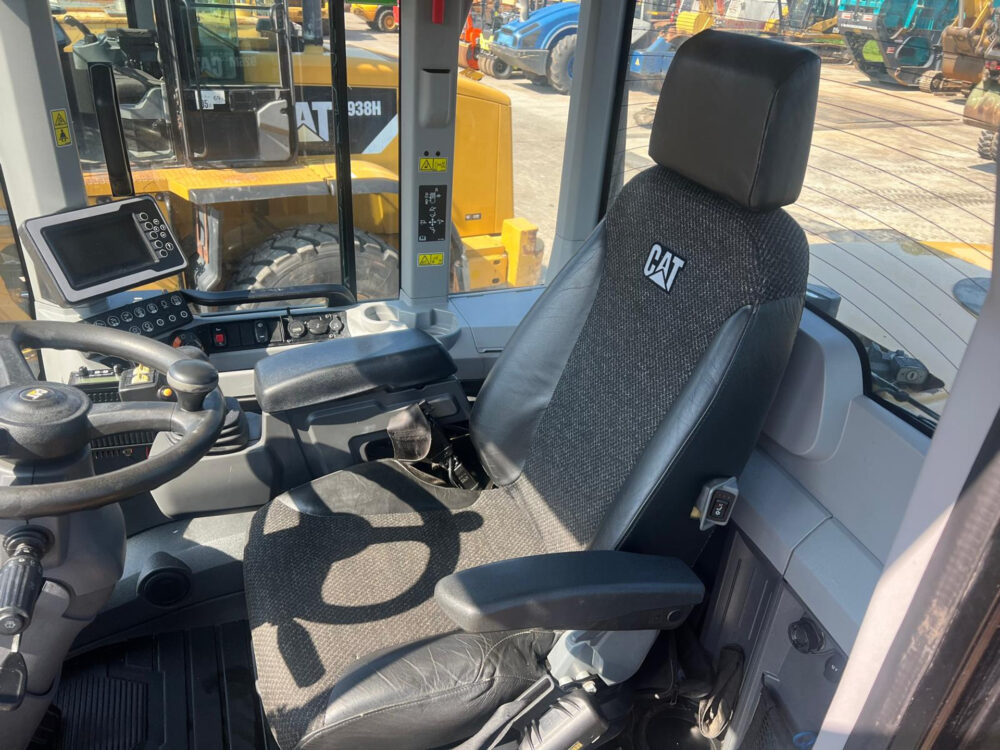 Caterpillar 926M wiellader