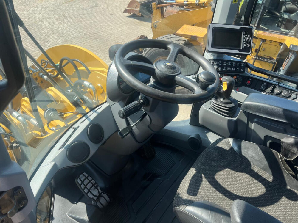 Caterpillar 926M wiellader