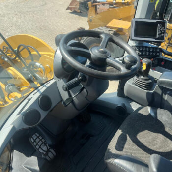 Caterpillar 926M wiellader