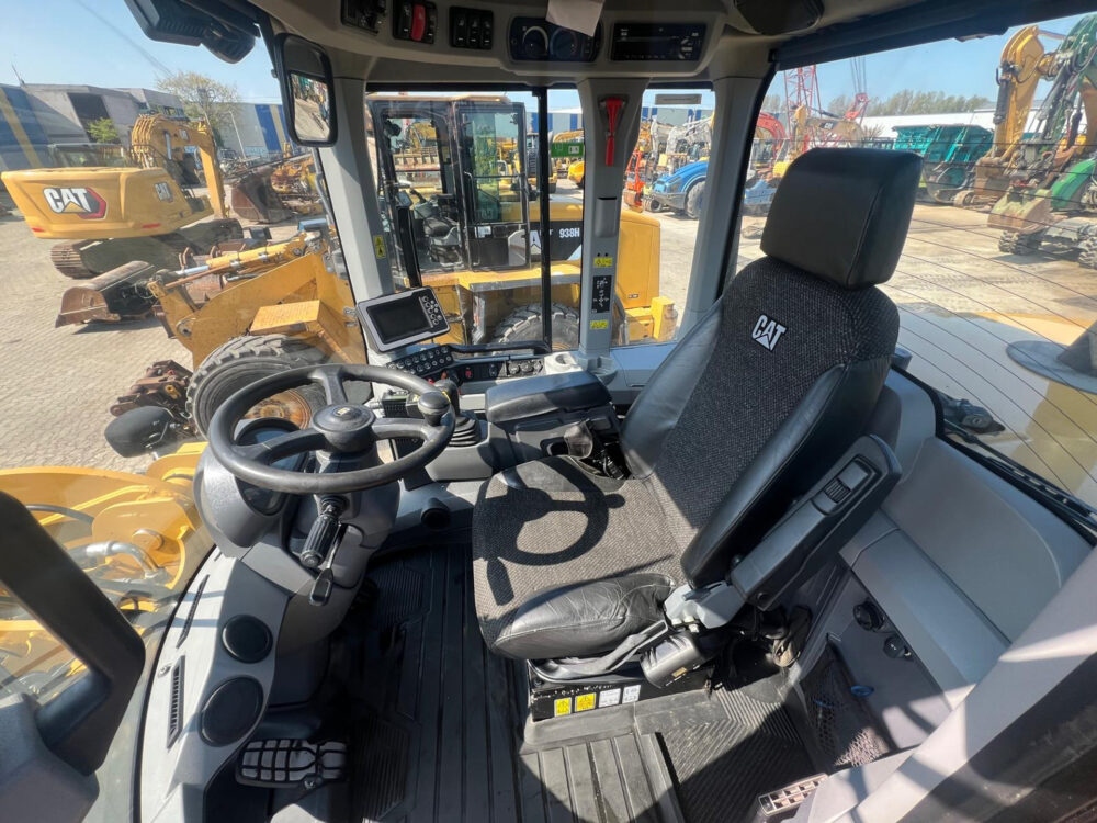 Caterpillar 926M wiellader