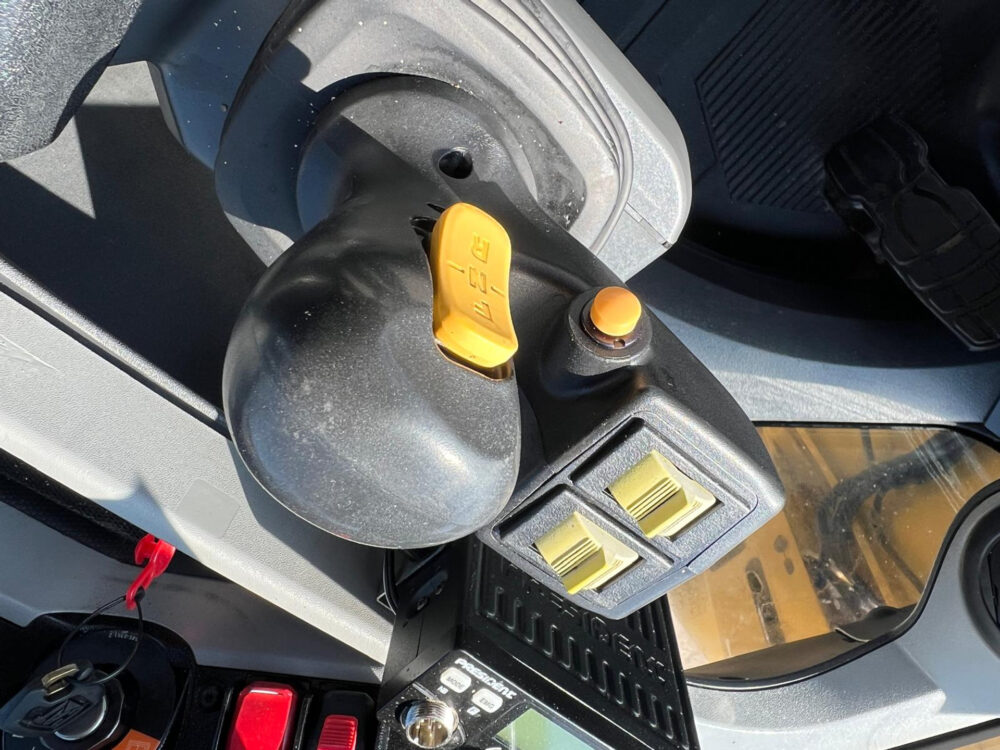 Caterpillar 926M wiellader