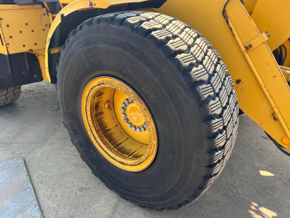 Caterpillar 926M wiellader