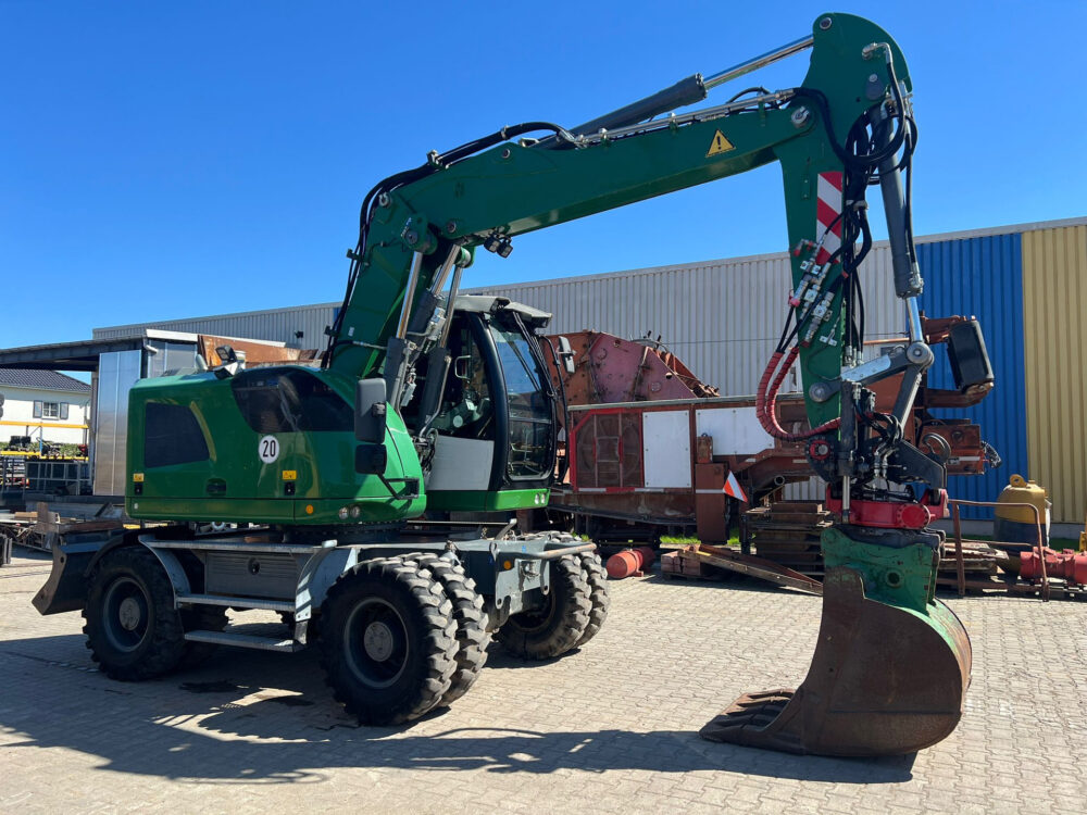Liebherr A914  mobiele graafmachi