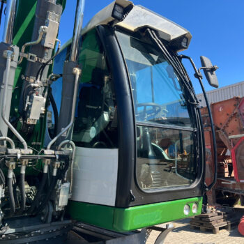 Liebherr A914  mobiele graafmachi