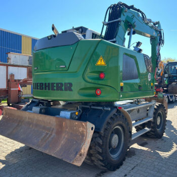 Liebherr A914  mobiele graafmachi