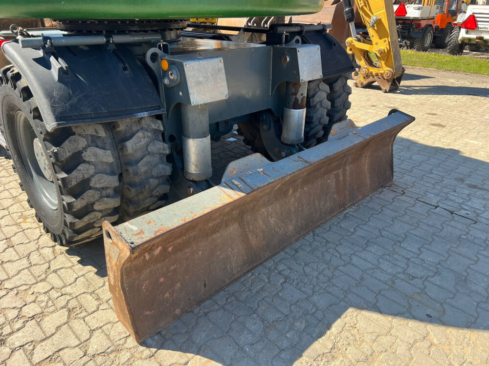 Liebherr A914  mobiele graafmachi