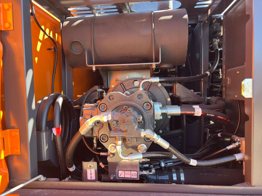 Develon DX220/DX225 LCA tier 2 Graafmach