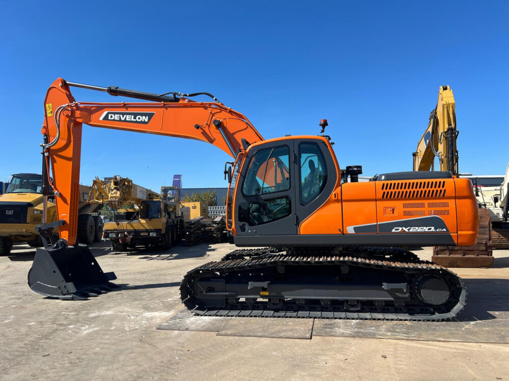 Develon DX220 LCA tier 2 graafmachine