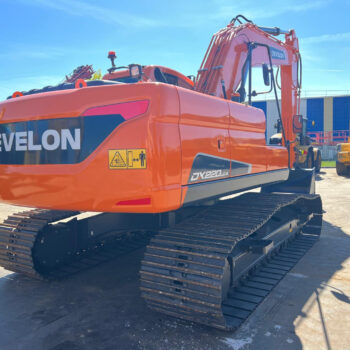 Develon DX220 LCA tier 2 graafmachine