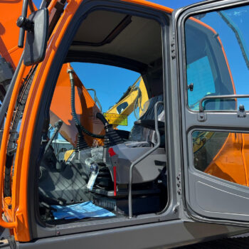 Develon DX220 LCA tier 2 graafmachine