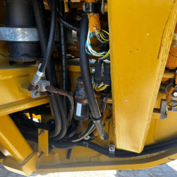 Caterpillar 140K grader